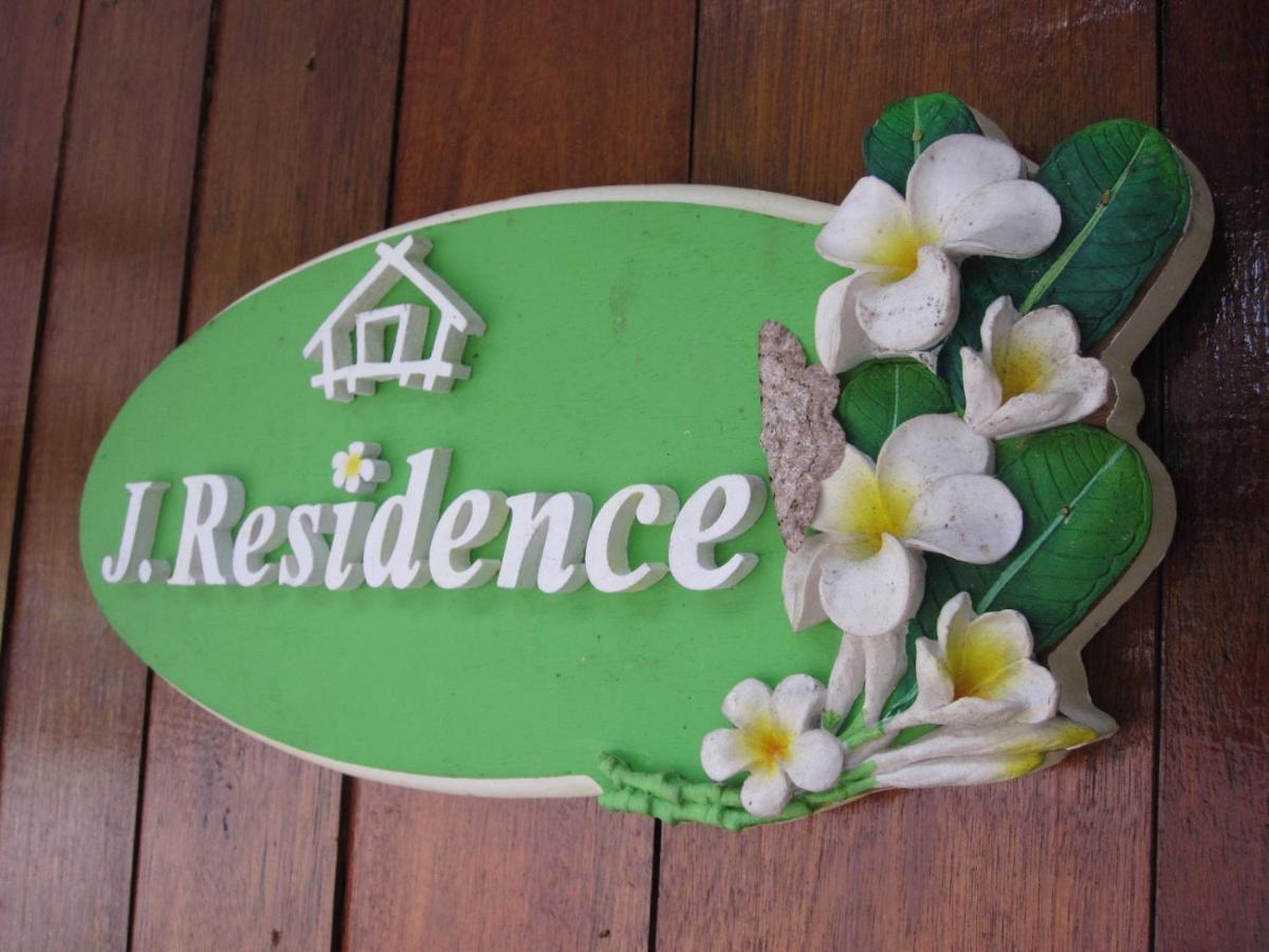 J Residence Kampong Kundassan Екстериор снимка