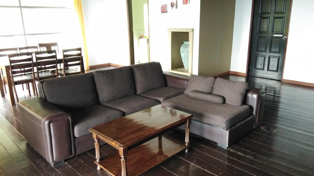 J Residence Kampong Kundassan Екстериор снимка